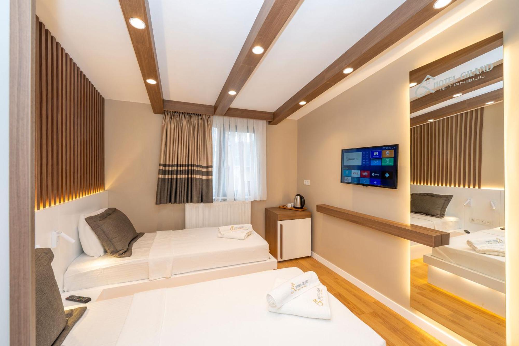 Hotel Grand Istanbul Bagian luar foto