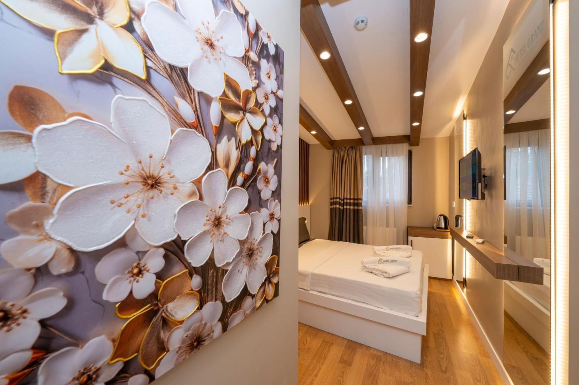 Hotel Grand Istanbul Bagian luar foto
