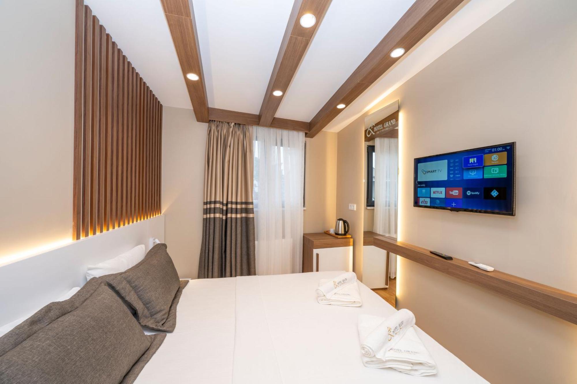 Hotel Grand Istanbul Bagian luar foto