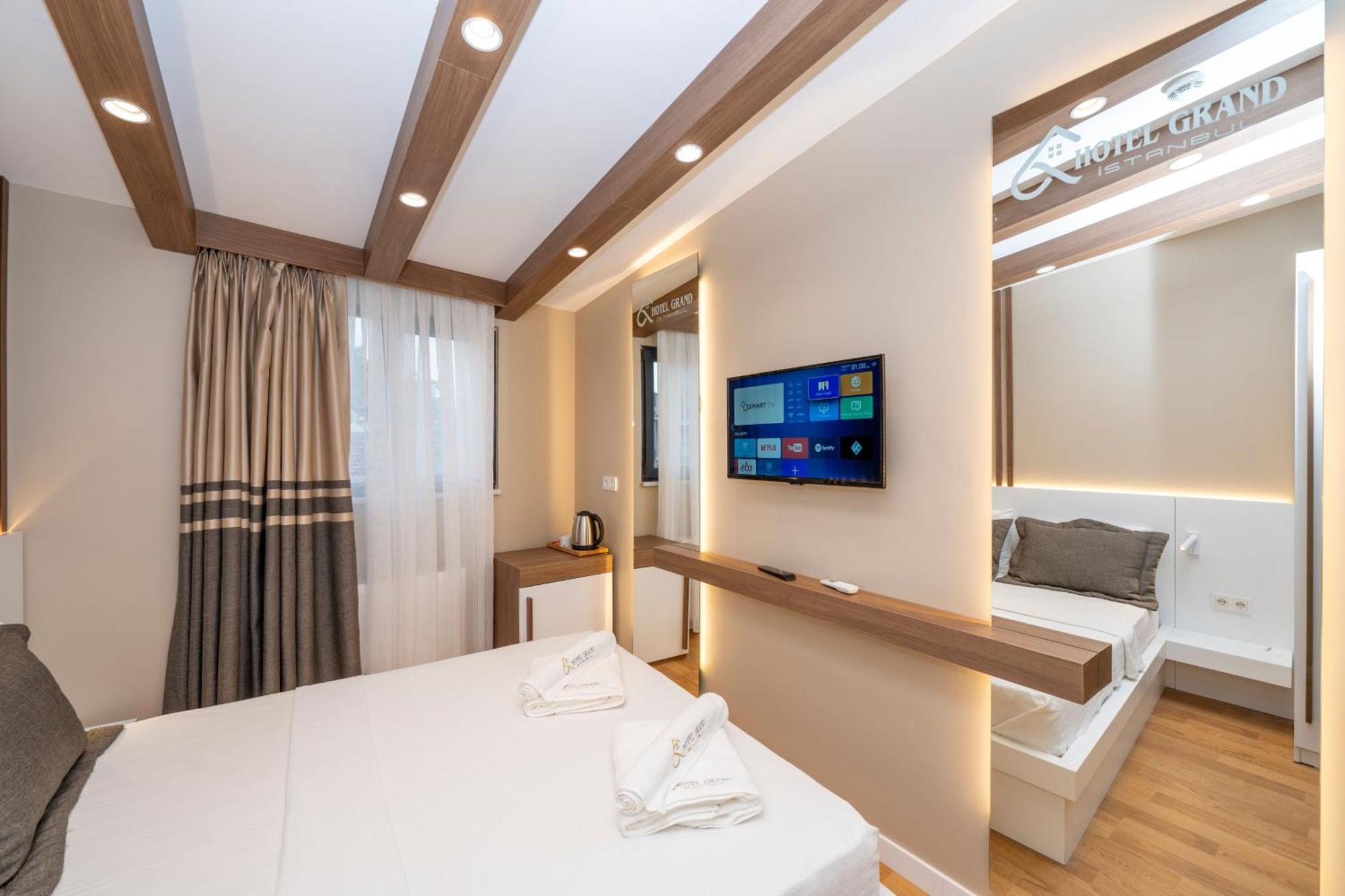 Hotel Grand Istanbul Bagian luar foto